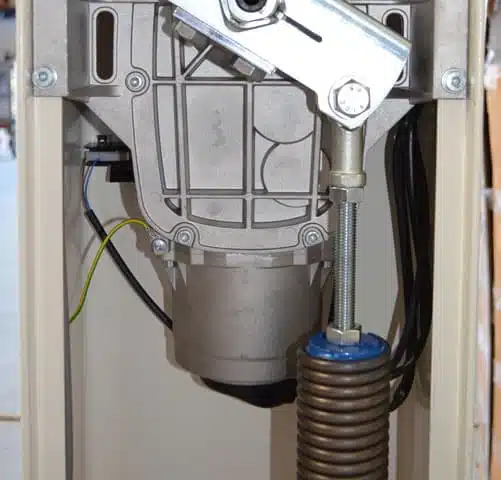 Bionik Boom Gate Internal Mechanism